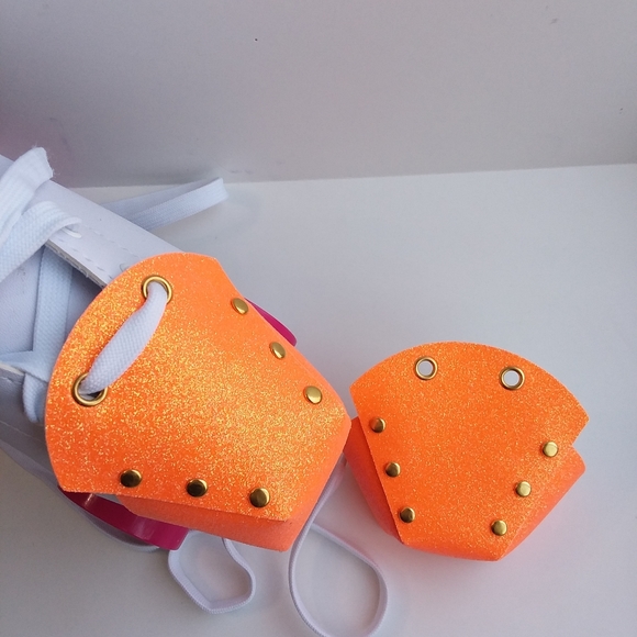 ROLLER SKATES TOE GUARDS   Glow in the dark ROLLER SKATE TOE CAPS - Picture 6 of 15